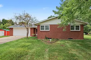 411 Walden Dr, Otsego, MI 49078 - Photo 3