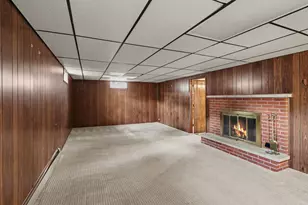 411 Walden Dr, Otsego, MI 49078 - Photo 17