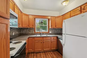 411 Walden Dr, Otsego, MI 49078 - Photo 7