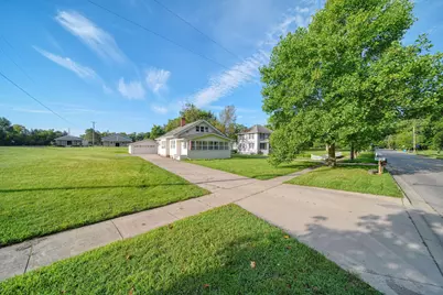 925 E Michigan Avenue, Grass Lake, MI 49240 - Photo 3