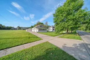 925 E Michigan Ave, Grass Lake, MI 49240 - Photo 3