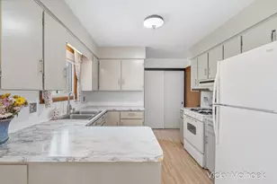 1651 Sunny Creek St SE, Kentwood, MI 49508 - Photo 13
