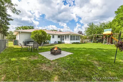 1651 Sunny Creek Street SE, Kentwood, MI 49508 - Photo 41