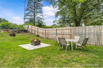 1651 Sunny Creek Street SE, Kentwood, MI 49508 - Photo 39