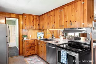 1970 Parker Dr, Wayland, MI 49348 - Photo 7