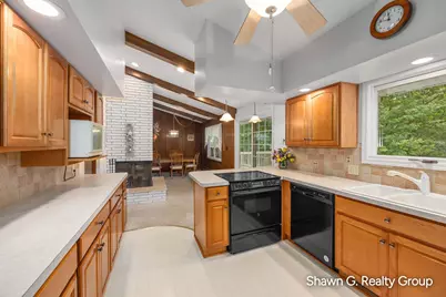 1490 Marwood Drive SE, Kentwood, MI 49508 - Photo 9