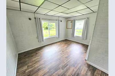 583 Shirley Drive, Jackson, MI 49202 - Photo 11