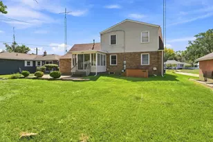 1207 Orchard Ave, Saint Joseph, MI 49085 - Photo 31