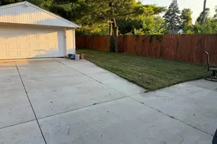 15292 Spring Garden St, Detroit, MI 48205 - Photo 3