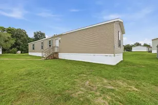 1301 Shadowridge Dr, Wayland, MI 49348 - Photo 3