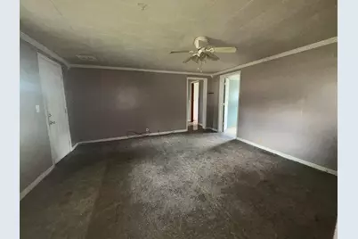 421 W Railroad Street, Dowagiac, MI 49047 - Photo 5