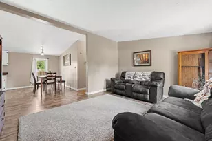 611 Locust St, Howard City, MI 49329 - Photo 5