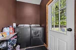 611 Locust St, Howard City, MI 49329 - Photo 11