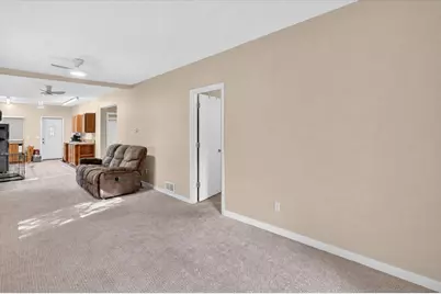 3192 W Michigan Avenue W, Battle Creek, MI 49037 - Photo 9