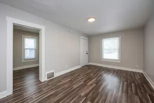 1216 Broadway, Benton Harbor, MI 49022 - Photo 5