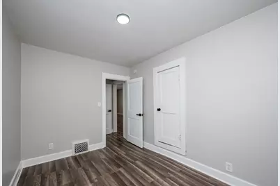1216 Broadway, Benton Harbor, MI 49022 - Photo 15