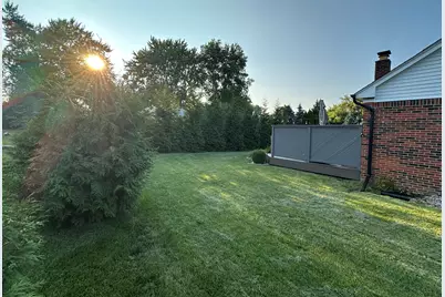 5017 Saffron Drive, Troy, MI 48085 - Photo 3