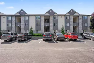 18400 N Ridge Ct, Spring Lake, MI 49456 - Photo 1