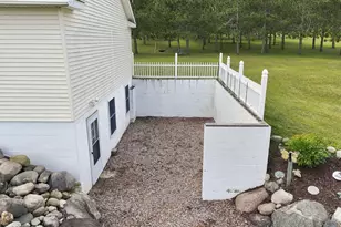 2020 Lakeview Ln, Alanson, MI 49706 - Photo 13