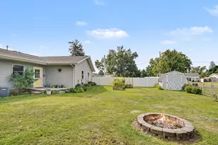 12996 Bayview Dr, Vicksburg, MI 49097 - Photo 33
