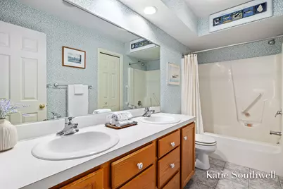 2116 Shetland Drive NE, Grand Rapids, MI 49505 - Photo 21