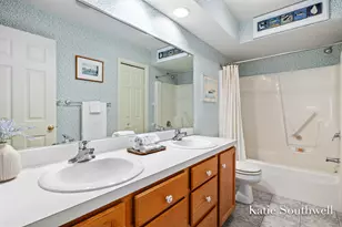 2116 Shetland Dr NE, Grand Rapids, MI 49505 - Photo 21