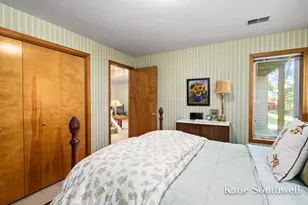 2116 Shetland Dr NE, Grand Rapids, MI 49505 - Photo 33