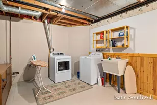 2116 Shetland Dr NE, Grand Rapids, MI 49505 - Photo 35