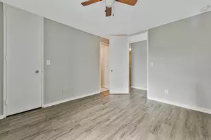 8200 E Jefferson Ave, Detroit, MI 48214 - Photo 29