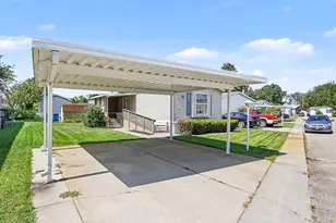 69205 Garver Lake Rd, Edwardsburg, MI 49112 - Photo 5