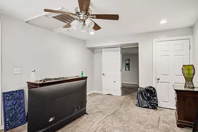 23071 Chippewa Street, Detroit, MI 48219 - Photo 11