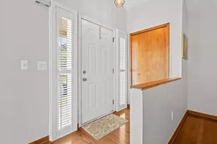 10 Oxford Ct, Dearborn, MI 48124 - Photo 3