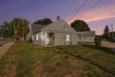807 Colburn Avenue, Big Rapids, MI 49307 - Photo 13