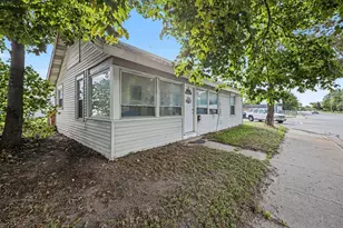 807 Colburn Ave, Big Rapids, MI 49307 - Photo 1