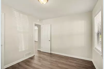 70 Seivour Avenue, Battle Creek, MI 49037 - Photo 9