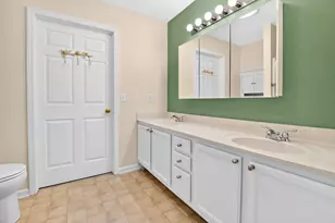 282 Ashton Lake Dr, Battle Creek, MI 49015 - Photo 11