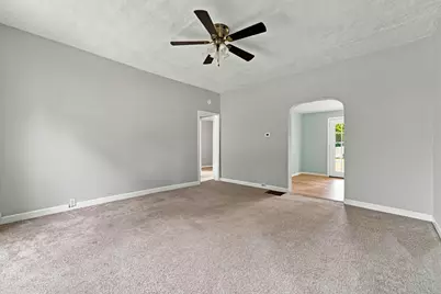128 Floral Avenue, Plainwell, MI 49080 - Photo 3