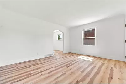20024 Meyers Road, Detroit, MI 48235 - Photo 11