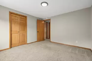 2630 Glencairin Dr NW, Grand Rapids, MI 49504 - Photo 37