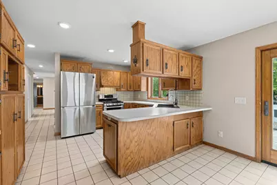 2630 Glencairin Drive NW, Grand Rapids, MI 49504 - Photo 15