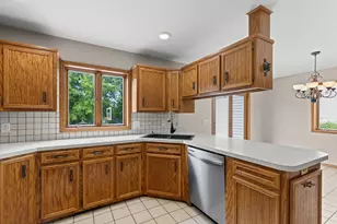 2630 Glencairin Dr NW, Grand Rapids, MI 49504 - Photo 17