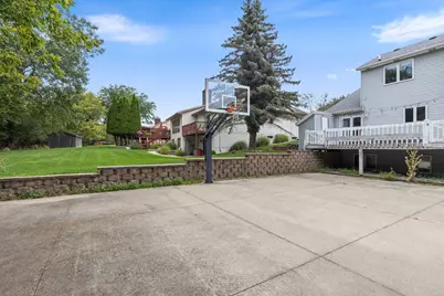 2630 Glencairin Drive NW, Grand Rapids, MI 49504 - Photo 57