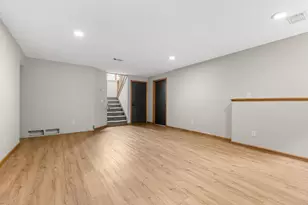2630 Glencairin Dr NW, Grand Rapids, MI 49504 - Photo 41