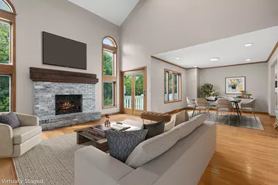 2630 Glencairin Drive NW, Grand Rapids, MI 49504 - Photo 9