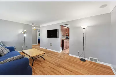 25338 Wagner Avenue, Warren, MI 48089 - Photo 7