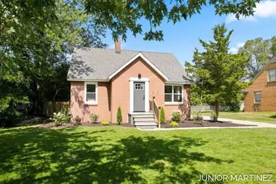 23 E 35th Street, Holland, MI 49423 - Photo 1