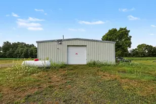 11581 Mulliken Rd, Mulliken, MI 48861 - Photo 7