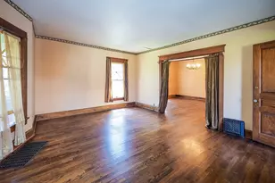 210 S Elm St, Three Oaks, MI 49128 - Photo 11