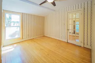 210 S Elm St, Three Oaks, MI 49128 - Photo 35