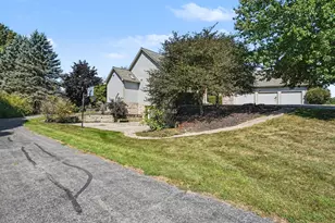 8819 Webster Hills Rd, Dexter, MI 48130 - Photo 31